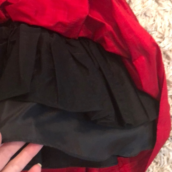 Silk party dress. One wear. Size 5 - Picture 4 of 6